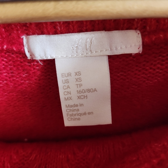 Red off the shoulder-fold over H&M sweater - size xs - Picture 5 of 5